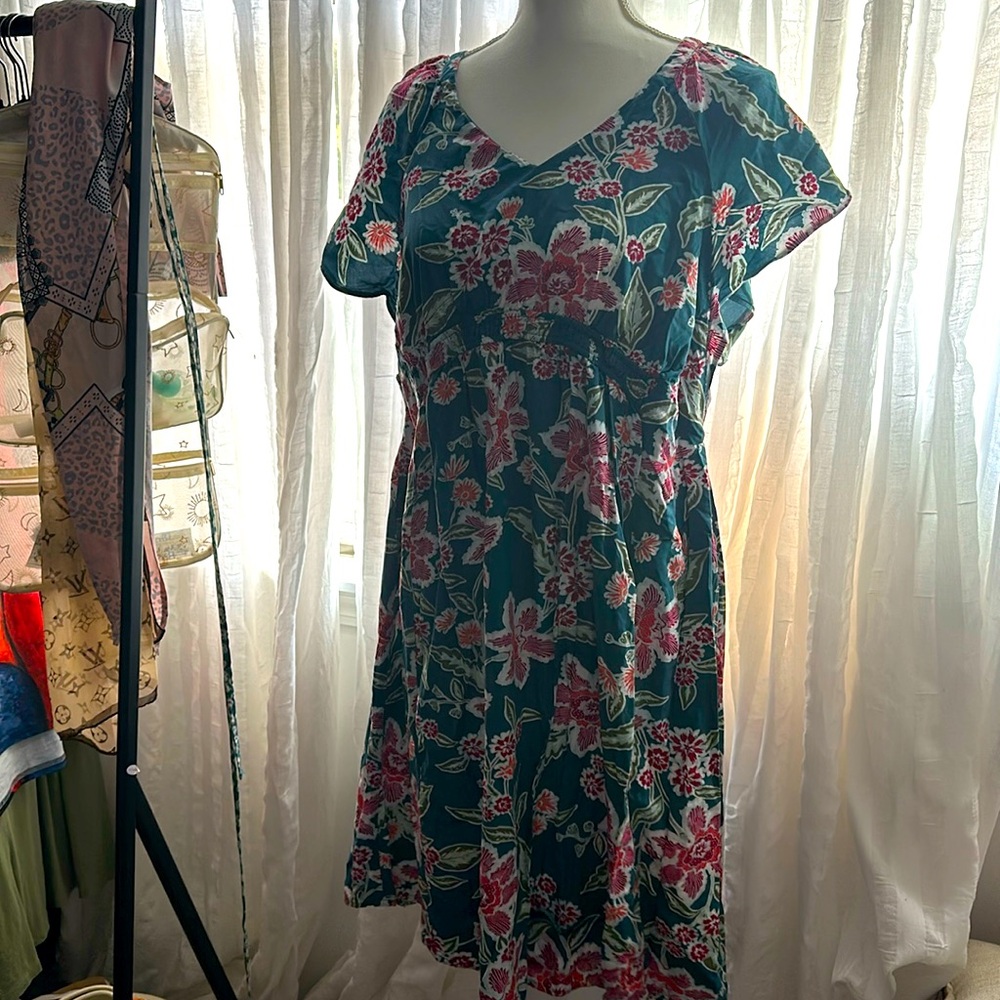 flowy dress